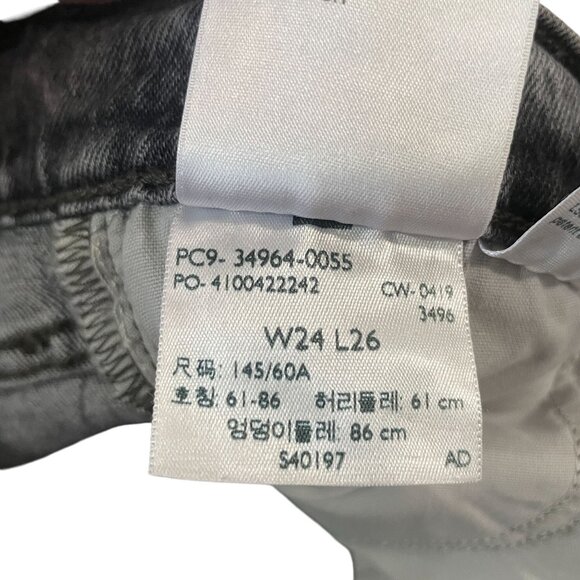 Levi's Premium Wedgie Straight Jeans Women's Size 24x26 Crop Legs Button Fly - Picture 4 of 8